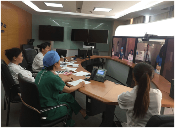 齐鲁医院卫星连线美国专家，开展中美眼科交流会！